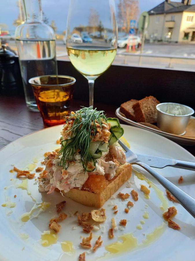 Hotell & Bistro Roedesund Karlsborg Eksteriør billede