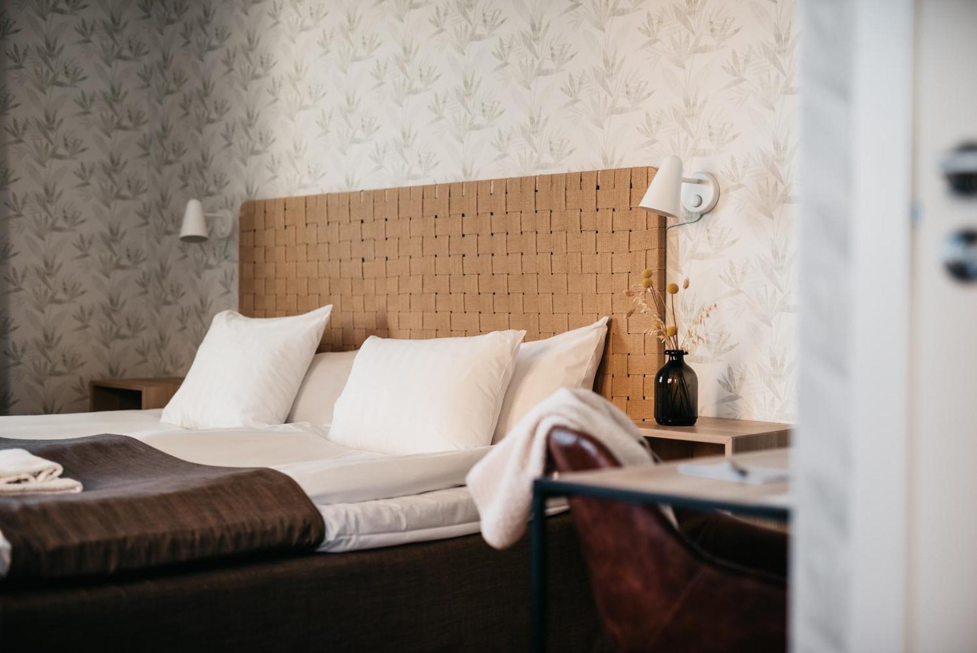 Hotell & Bistro Roedesund Karlsborg Eksteriør billede